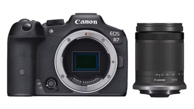 Eosr7kis   canon eos r7 mirrorless camera with rfs 18 150stm lens %281%29