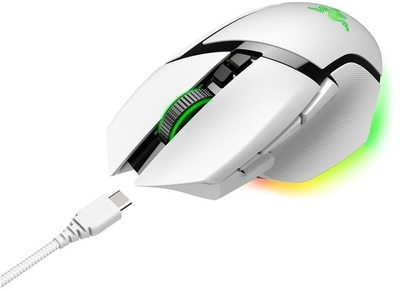 Rz01 04620200 r3a1   razer basilisk v3 pro white customizable wireless gaming mouse %282%29